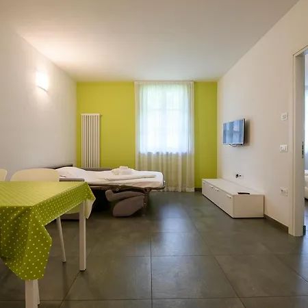 Borgo San Nazzaro 아파트호텔 2*